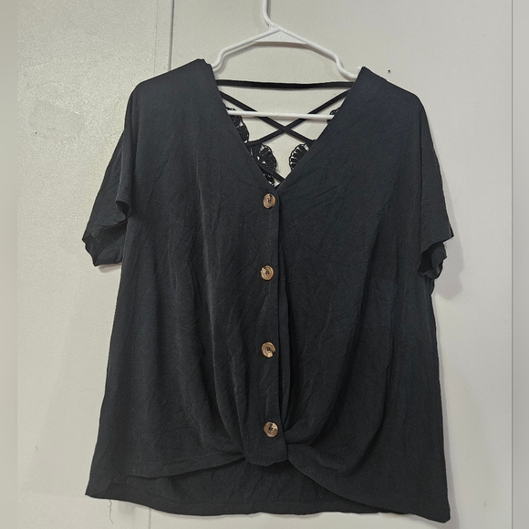 Daytrip Womens Black Short Sleeve Top With Front Knot And Lace Back! - Picture 1 of 6